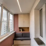 natyazhnye-potolki-na-balkon_2